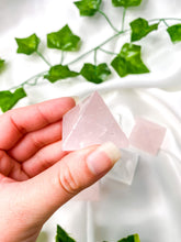 Load image into Gallery viewer, Rose Quartz Pyramid