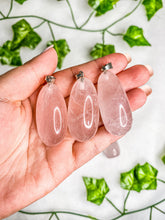 Load image into Gallery viewer, Rose Quartz Pendant