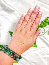 Load image into Gallery viewer, Moss Agate Bracelet