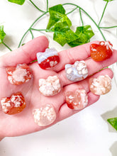 Load image into Gallery viewer, Mini Flower Agate Hello Kitty