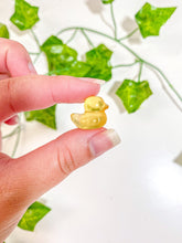 Load image into Gallery viewer, Mini Fluorite Duck