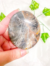 Load image into Gallery viewer, Black Moonstone Palmstone