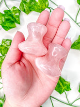 Load image into Gallery viewer, Rose Quartz Massage Knuckle