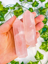 Load image into Gallery viewer, Rose Quartz Tower