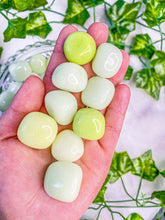 Load image into Gallery viewer, Luminous Tumbled Stones (UV)