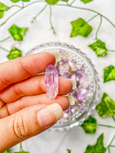 Load image into Gallery viewer, Gemmy Veracruz Amethyst Point (small)