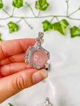 Load image into Gallery viewer, Crystal Claw Pendant
