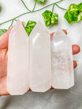 Load image into Gallery viewer, White Calcite Tower