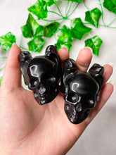 Load image into Gallery viewer, Black Obsidian Wing Skull