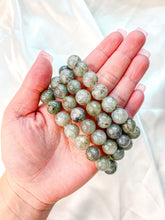 Load image into Gallery viewer, Labradorite Bracelet