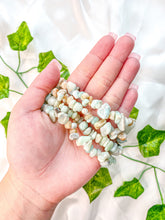 Load image into Gallery viewer, Caribbean Calcite Chip Bracelet