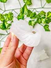 Load image into Gallery viewer, Satin Spar Selenite Dragon