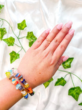 Load image into Gallery viewer, Cat Eye Chip Bracelet