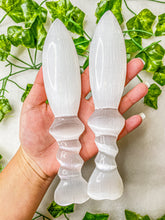 Load image into Gallery viewer, Satin Spar Selenite Dagger
