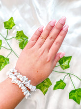 Load image into Gallery viewer, Howlite Chip Bracelet