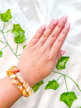 Load image into Gallery viewer, Golden Healer Chip Bracelet