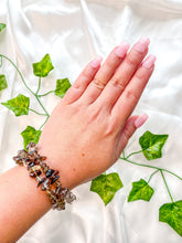 Load image into Gallery viewer, Smoky Quartz Chip Bracelet