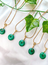 Load image into Gallery viewer, Malachite Donut Pendant Necklace