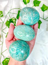 Load image into Gallery viewer, Amazonite Palmstone