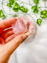 Load image into Gallery viewer, Rose Quartz Cube