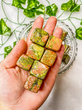 Load image into Gallery viewer, Unakite Cube