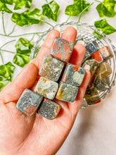 Load image into Gallery viewer, African Blood Cube