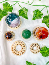 Load image into Gallery viewer, Flat Wooden Sphere Stand