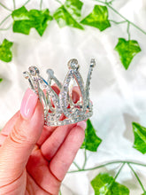 Load image into Gallery viewer, Bedazzle Crown Sphere Stand