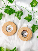 Load image into Gallery viewer, Wooden Light Up Sphere Stand