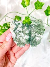 Load image into Gallery viewer, Tree Agate butterfly