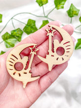 Load image into Gallery viewer, Wooden Moon Fairy Sphere Stand