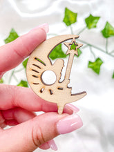 Load image into Gallery viewer, Wooden Moon Fairy Sphere Stand