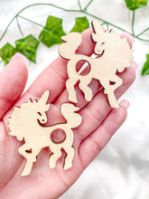 Load image into Gallery viewer, Wooden Unicorn Sphere Stand