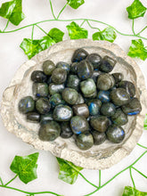 Load image into Gallery viewer, Labradorite Tumbled Stones