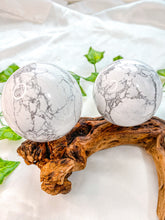 Load image into Gallery viewer, Howlite Sphere