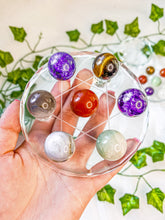 Load image into Gallery viewer, Seven Star Array Crystal Stand