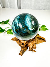 Load image into Gallery viewer, Labradorite Sphere (46P)
