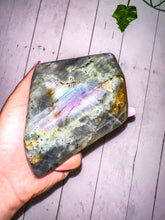 Load image into Gallery viewer, Labradorite Freeform (52i)
