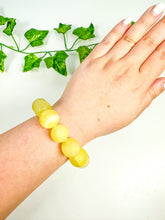 Load image into Gallery viewer, Lemon Calcite Bracelet
