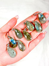 Load image into Gallery viewer, Faceted Labradorite Pendent
