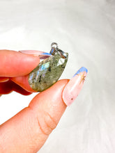 Load image into Gallery viewer, Faceted Labradorite Pendent
