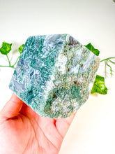 Load image into Gallery viewer, Moss Agate Standing Cube (52D)
