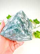 Load image into Gallery viewer, Moss Agate Standing Cube (52F)
