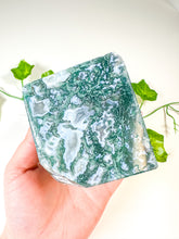 Load image into Gallery viewer, Moss Agate Standing Cube (52F)
