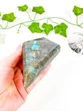 Load image into Gallery viewer, Labradorite Diamond on Stand (50L)
