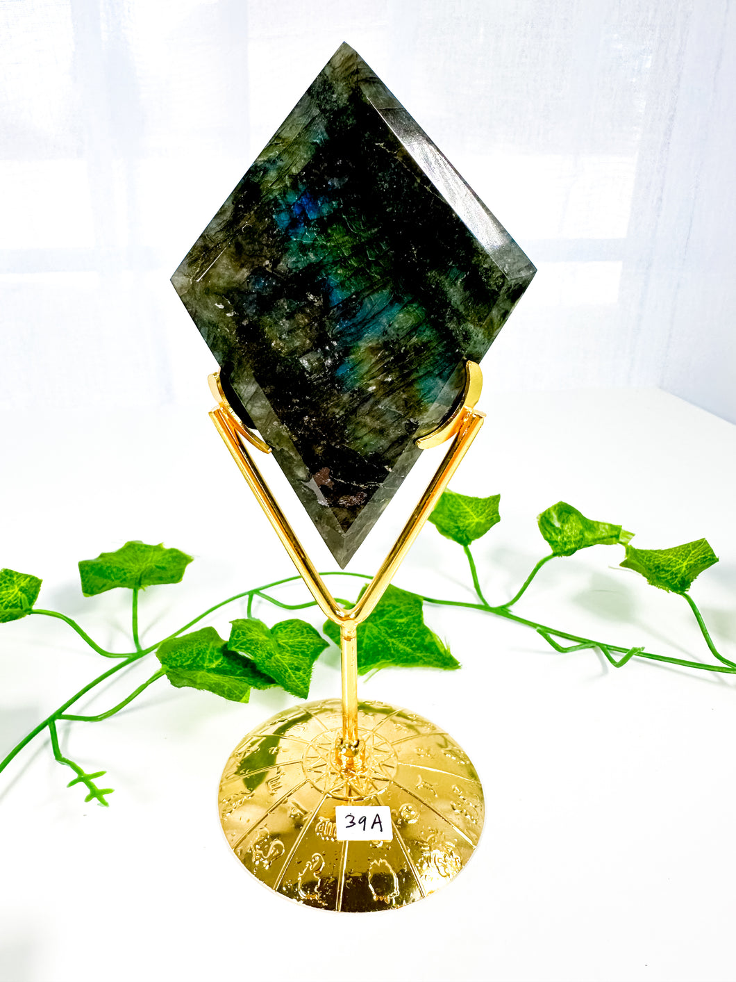 Labradorite Diamond on Stand (39A)