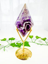 Load image into Gallery viewer, Chevron Amethyst Diamond on Stand (42D)
