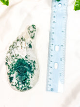 Load image into Gallery viewer, Moss Agate Angel Wing (55C)
