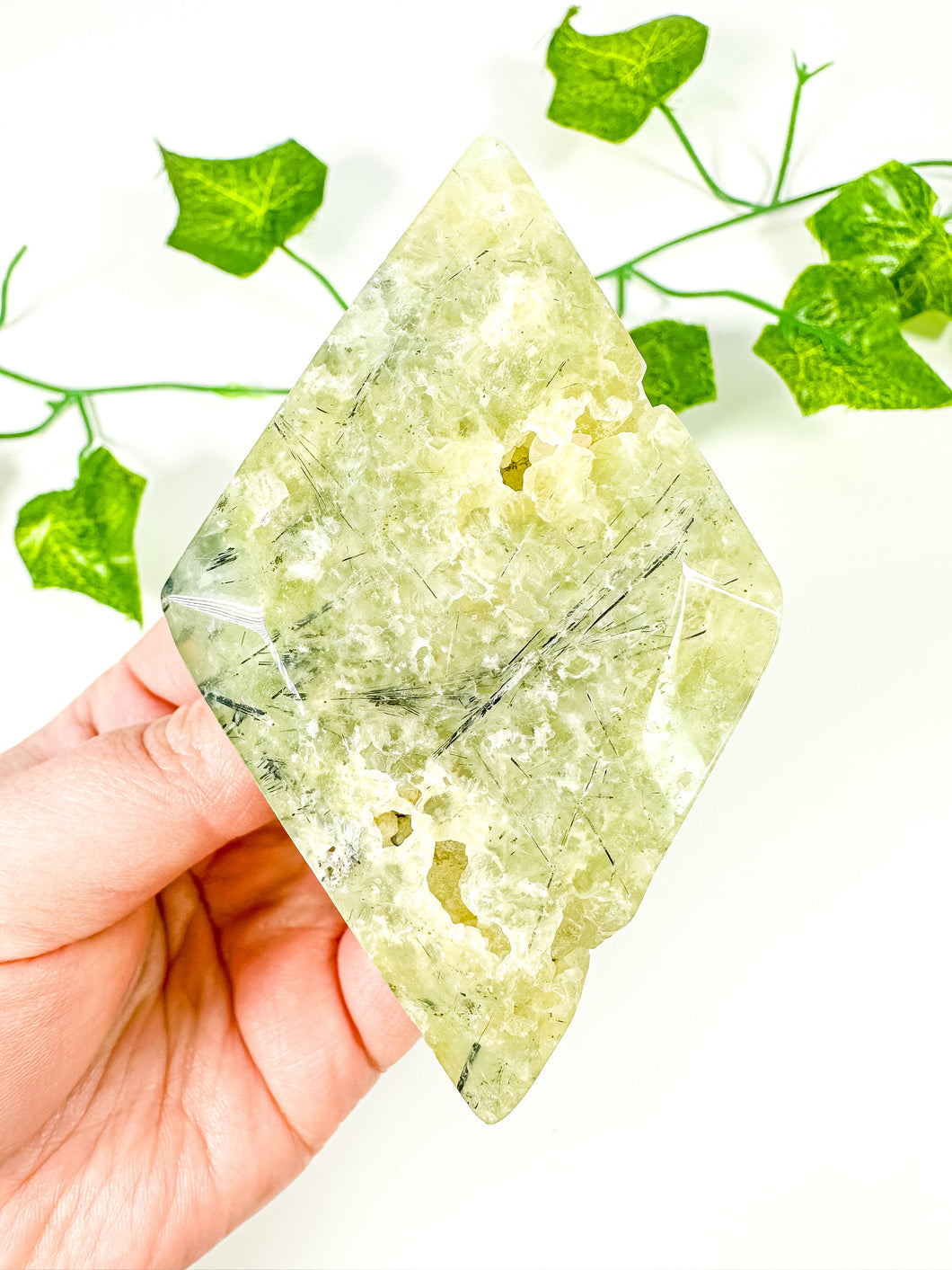 Prehnite Diamond (25A)