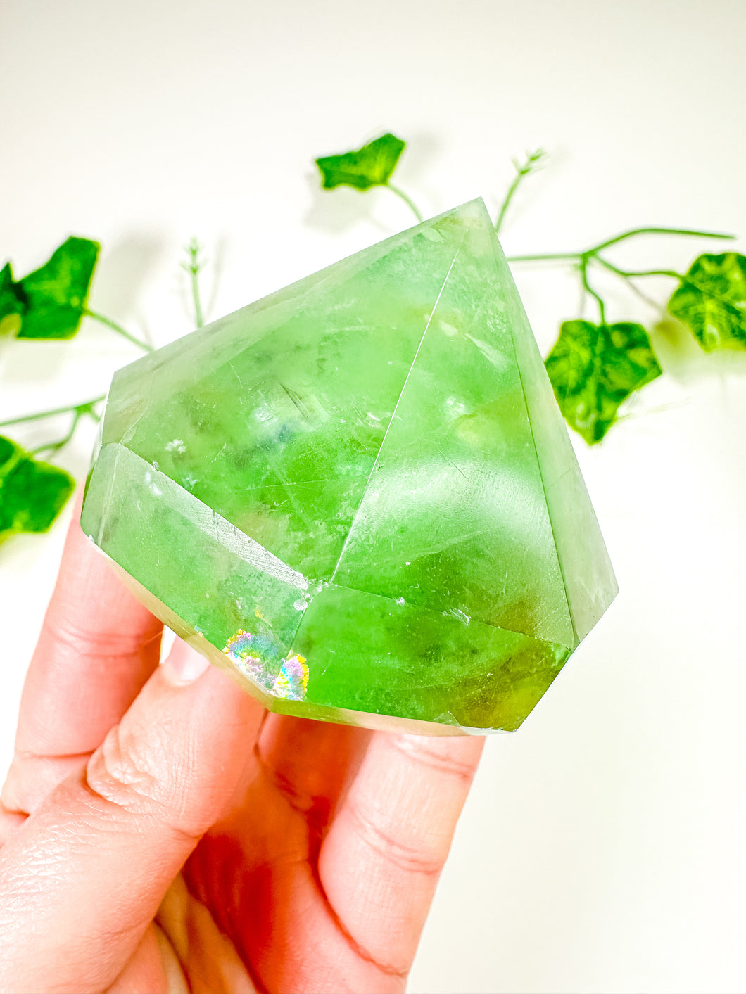 Green Emerald Fluorite Gem Cut Diamond (40A)